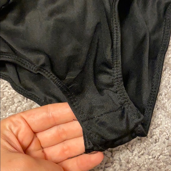 Deep plunge bodysuit - Picture 3 of 4